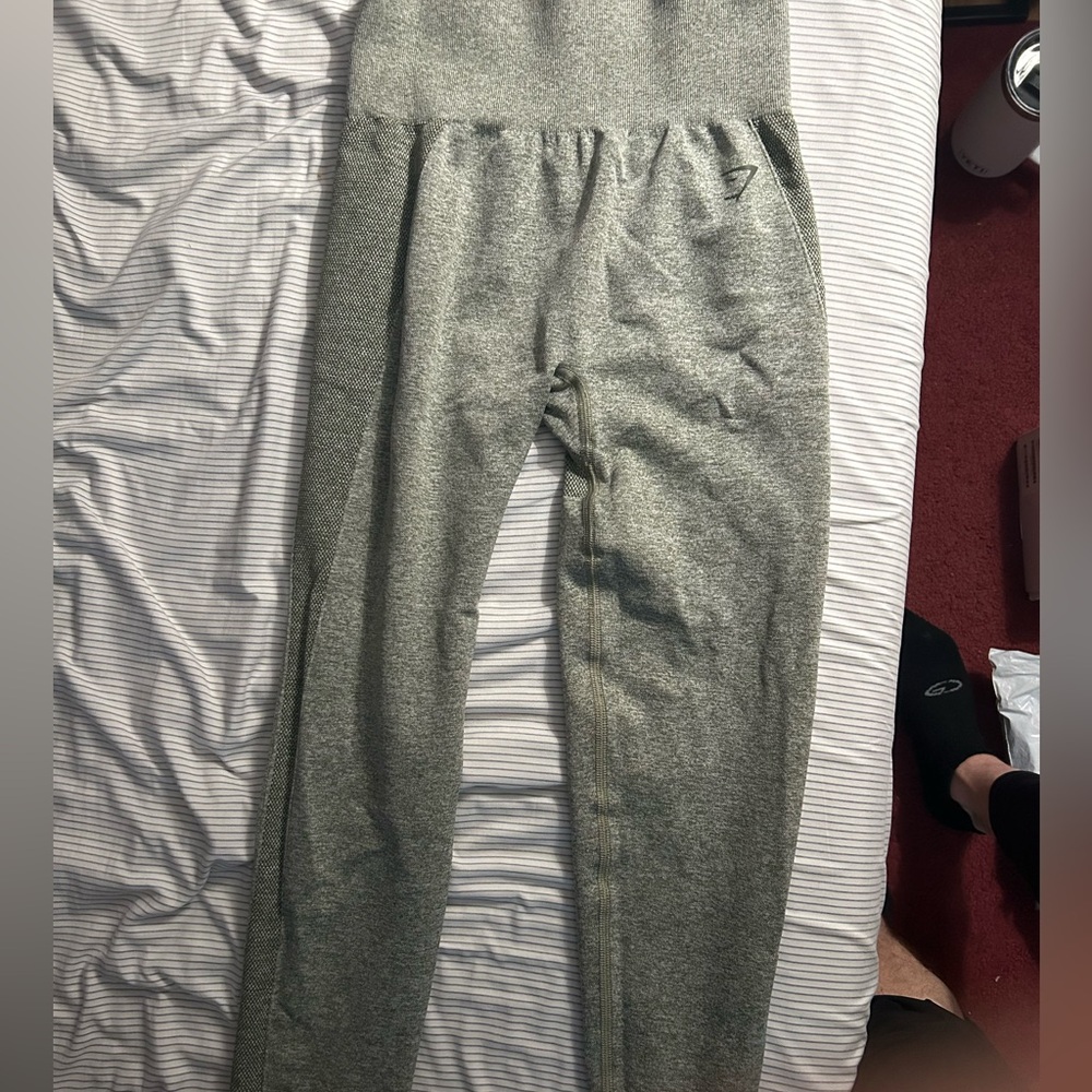 GYMSHARK Woman’s Small Green Leggings